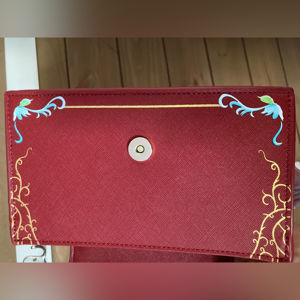 New Danielle Nicole Sleeping Beauty Baroque Cross… - image 6